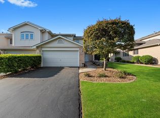 11046 Quail Dr, Mokena, IL 60448