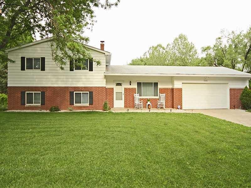1st image of 246 N Heather Dr