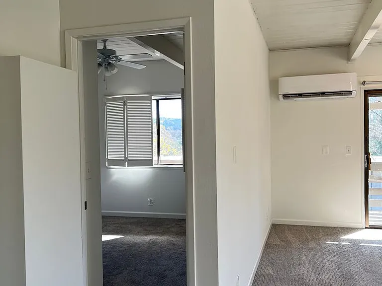 342 San Andreas — Photo 16