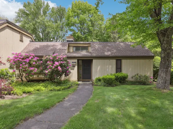 687 Heritage Village #B, Southbury, CT 06488