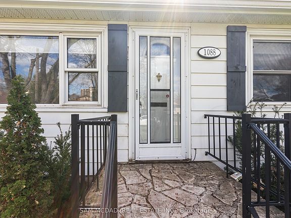 3rd image of 1088 Cherriebell Rd