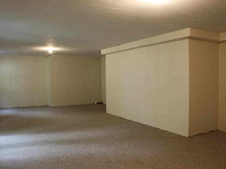 8 Grant St #18 — Photo 22