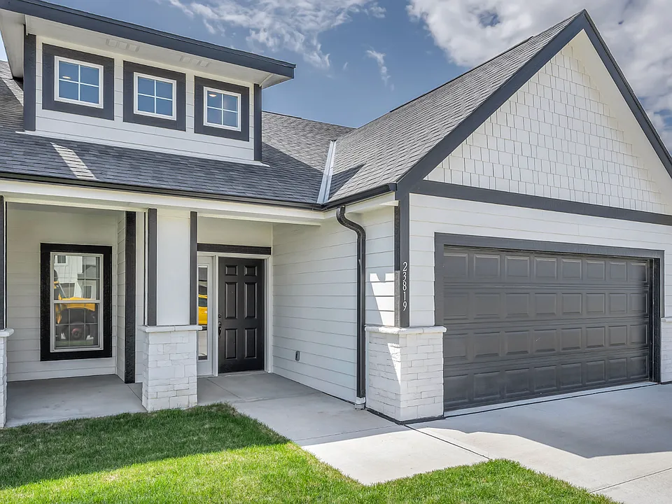 23817 Harvest Heights Cir