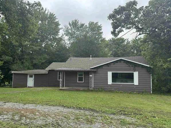 1622 Walnut St, Benton, KY 42025