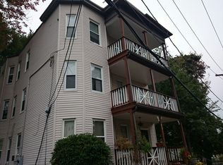 101 Willowwood St, Dorchester, MA 02124