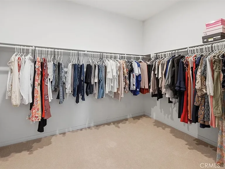 24231 Blossom Ct — Photo 35