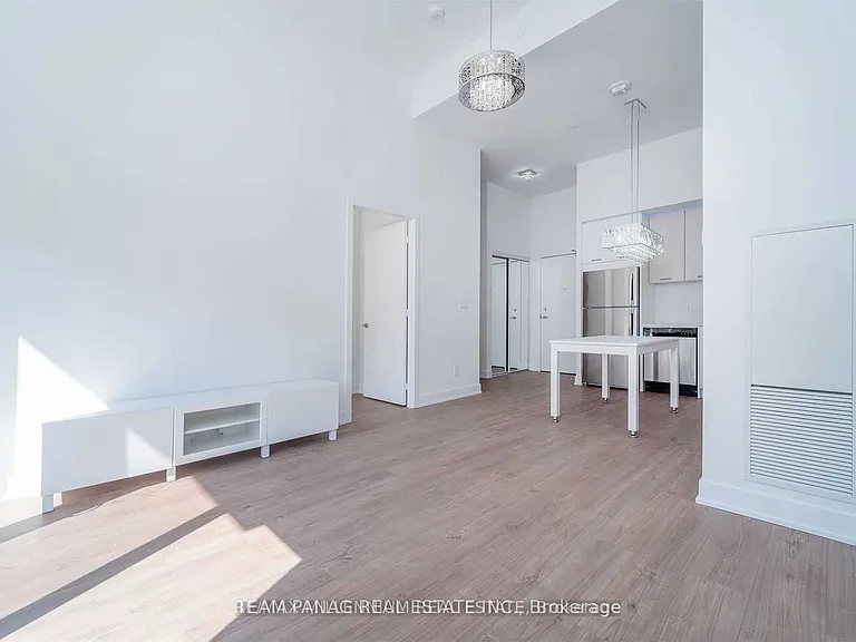 180 Veterans Dr #102 — Photo 5