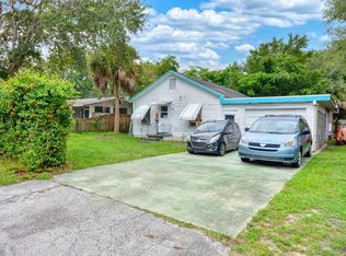 704 SW Pine Ave, Stuart, FL 34994