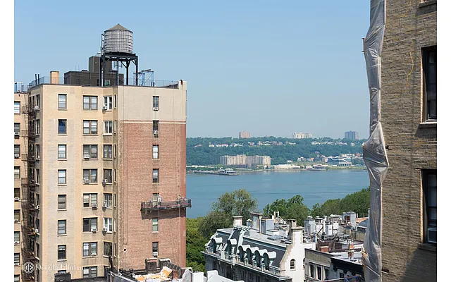 Rented by Douglas Elliman | media 15