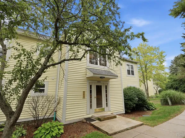 2215 S Huron Pkwy APT 1, Ann Arbor, MI 48104
