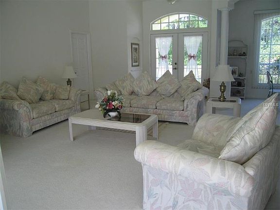 3rd image of 6 Long Meadow Ct