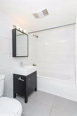 Rented by Living New York | media 4