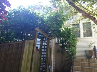 3016 11th Ave W, Seattle, WA 98119