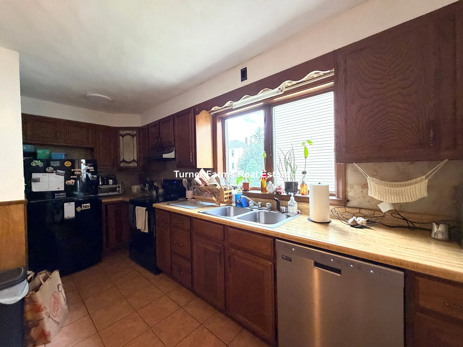 3 bed, 999 sqft, $3,700 — Photo 3