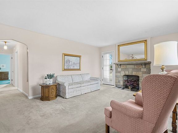 5th image of 4431 E Lawnview Ave