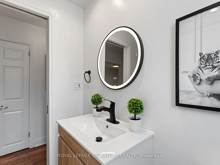 1342 Victoria Park Ave — Photo 15