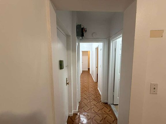 2nd image of 1841 Mohegan Ave APT 15