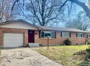 1105 N 6th St, Monett, MO 65708