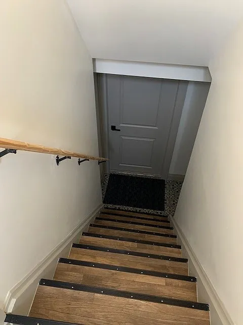 5 Conrad Court Lower — Photo 3
