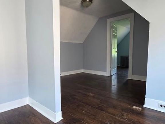 3rd image of 257 S 11th St #2C