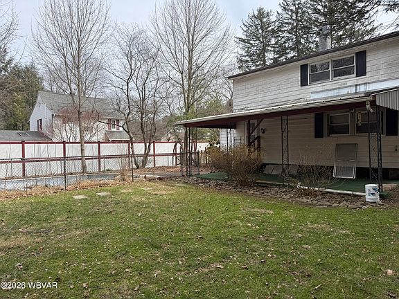 3rd image of 597 Main Rd