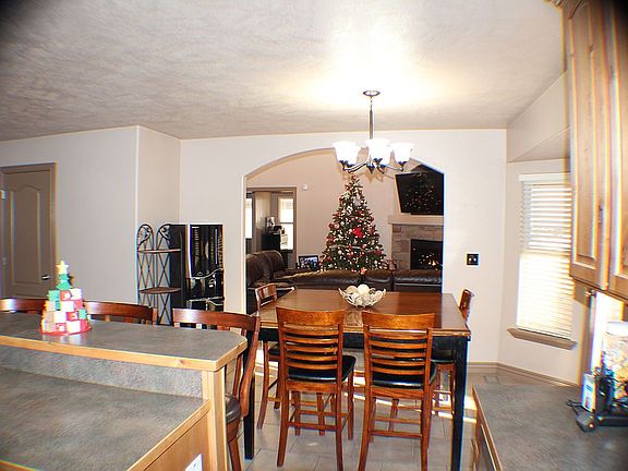 3rd image of 4841 W Copper Oaks Dr