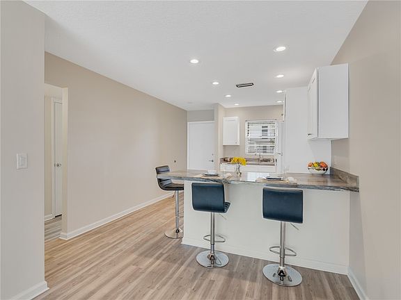 4th image of 2800 Indian River Blvd #4G