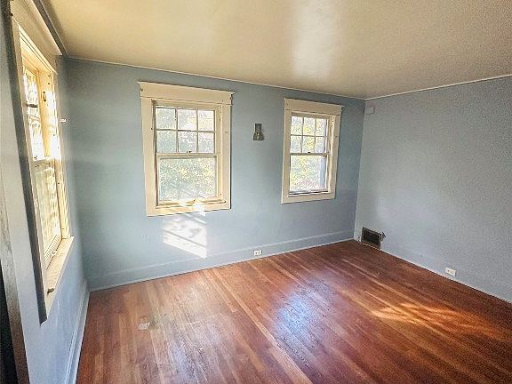 5th image of 706 Chenango St