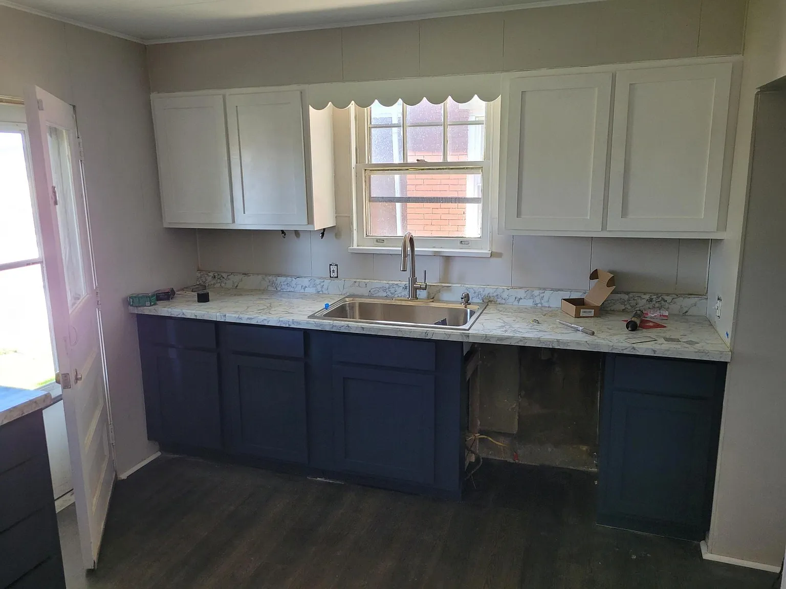 423 Mitchell Ave — Photo 2