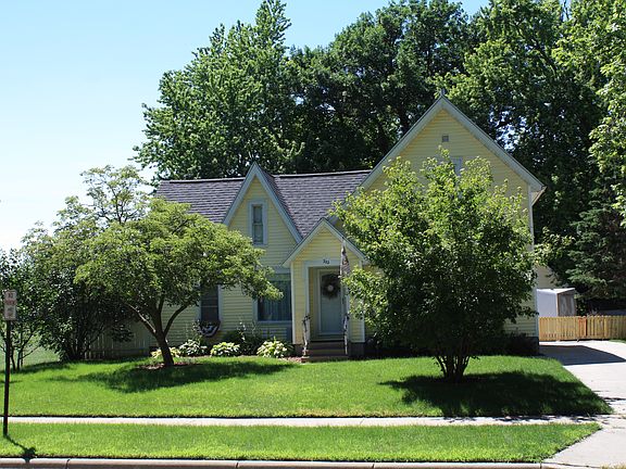 2nd image of 222 Lincoln Ave