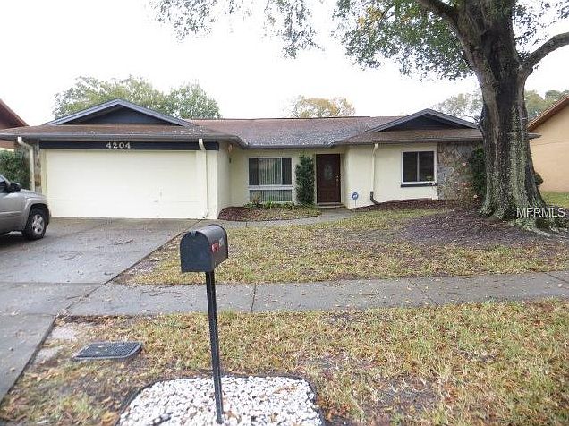 1st image of 4204 Hollowtrail Dr