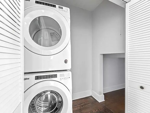 5th image of 1407 S Bay Villa Pl APT 4