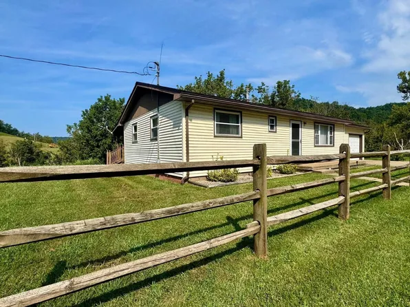 13214 S Calhoun Hwy, Arnoldsburg, WV 25234