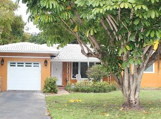 1015 NE 115th St, Biscayne Park, FL 33161