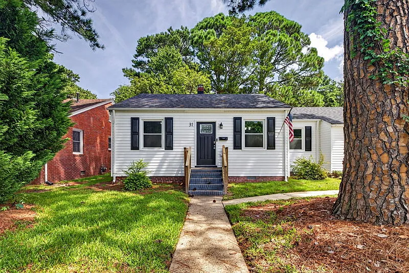 31 Greenbrier Rd