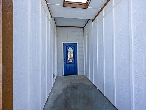 4th image of 6410 NW 9th St