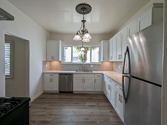 2nd image of 450 S Oakhurst Dr #1/2