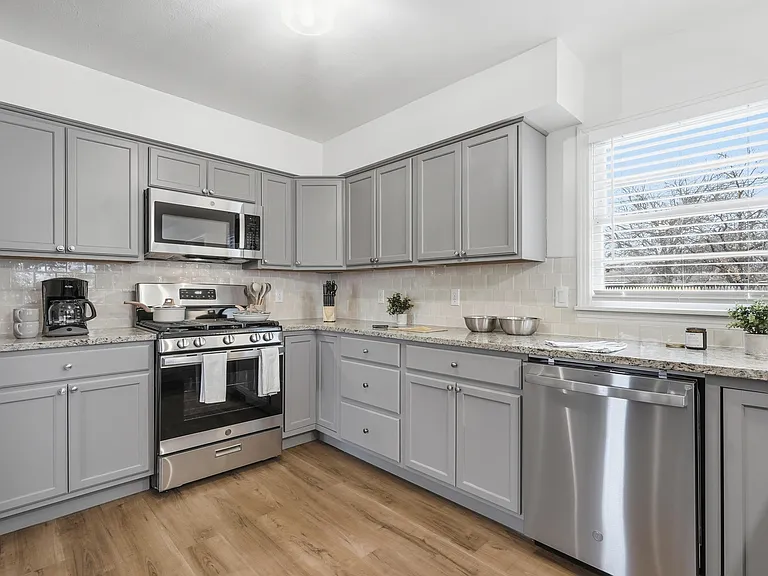 3125 S 20th St — Photo 10