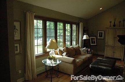 5th image of 14522 Oakley Ave