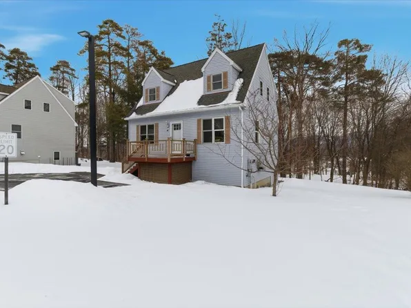 318 Chester Knoll Drive, Bennington, VT 05201