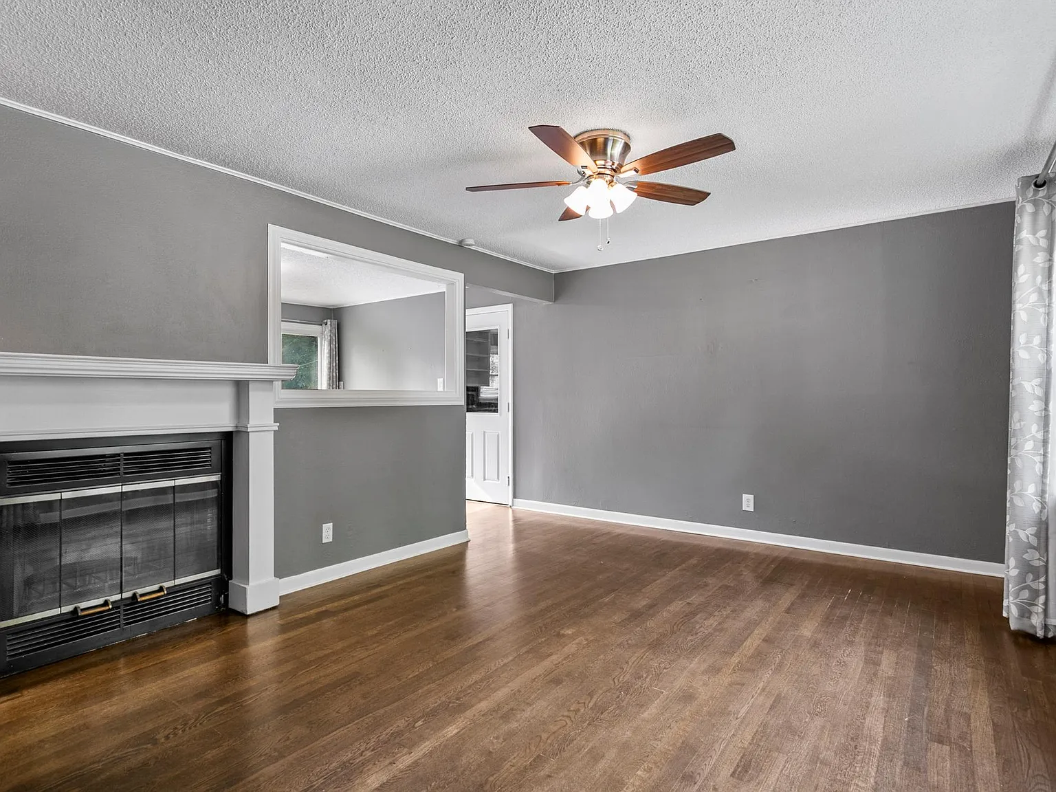 2 bed, 770 sqft, $1,575 — Photo 4