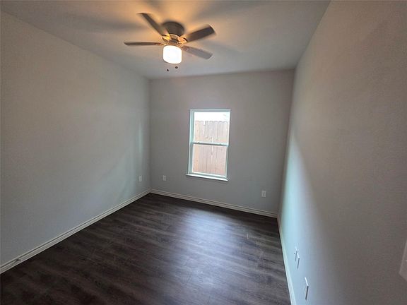 4th image of 3411 Webster St