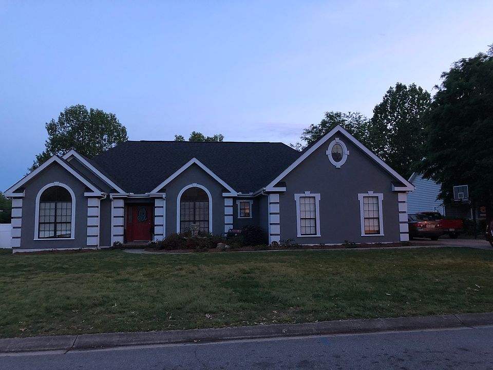 1st image of 103 Ashton Dr