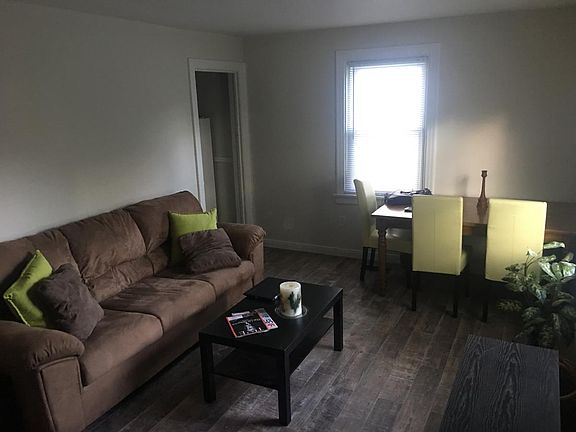4th image of 1407 Nelson St