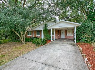 917 Perkins St, Leesburg, FL 34748