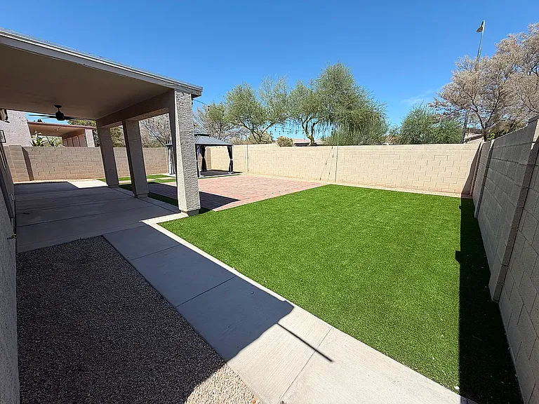 4617 N 95th Dr — Photo 10