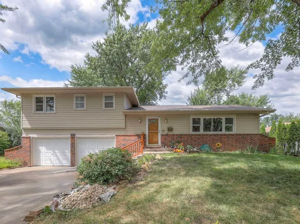 1142 S Elm St, Ottawa, KS 66067