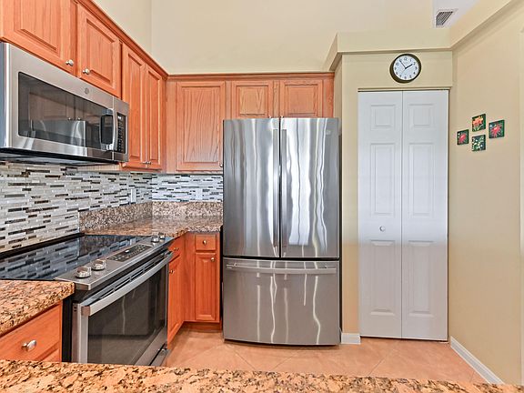 5th image of 227 Coral Trace Lane