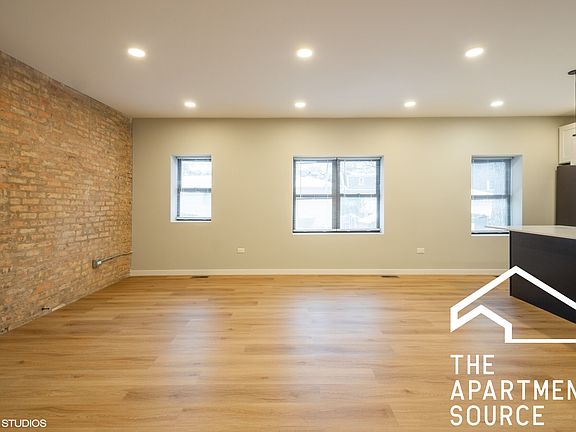 4th image of 3139 N Francisco Ave APT 1N