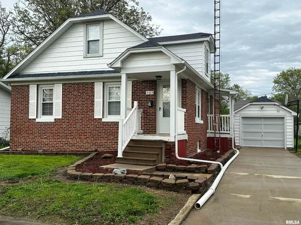 505 N Saint Clair St, Altamont, IL 62411